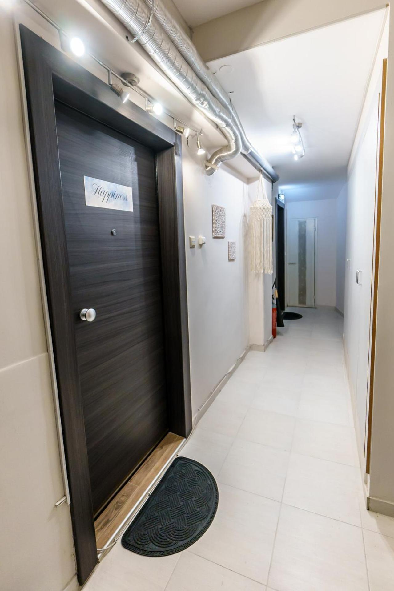 Happiness Studio With Terrace. Salonicco Esterno foto